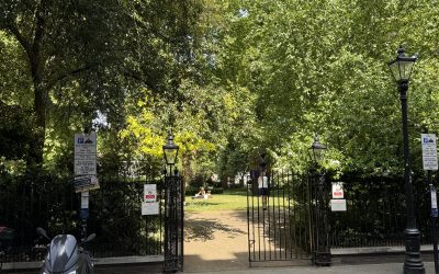 A pretty London garden square