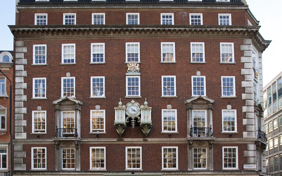 Fortnum & Mason: history & elegance combined